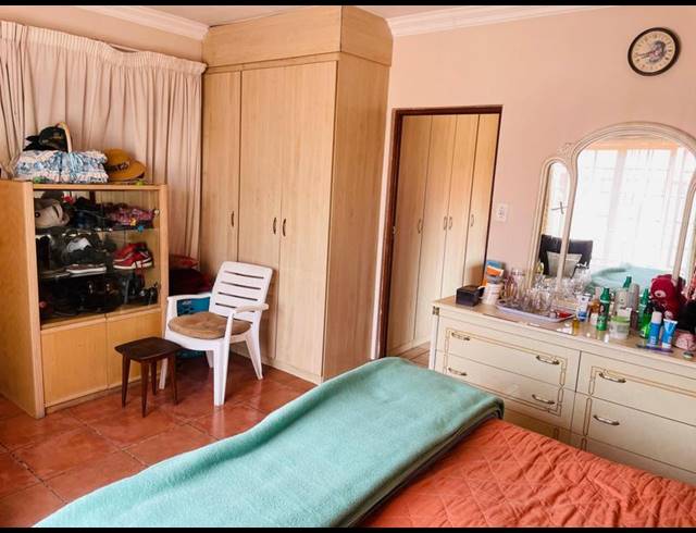 3 BEDROOM HOUSE FOR SALE IN HEATHERVIEW